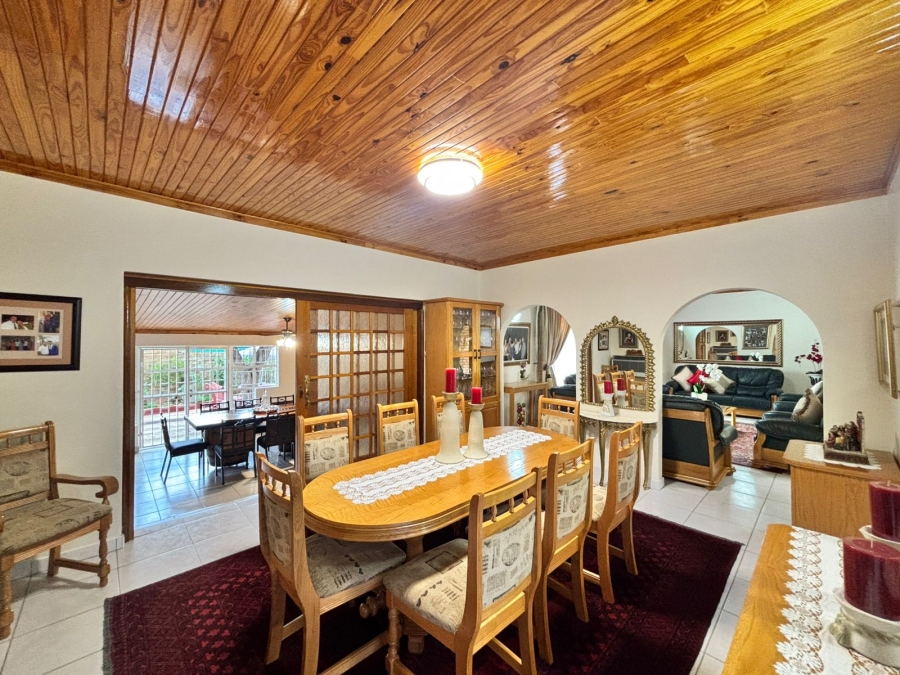 5 Bedroom Property for Sale in Flamwood North West